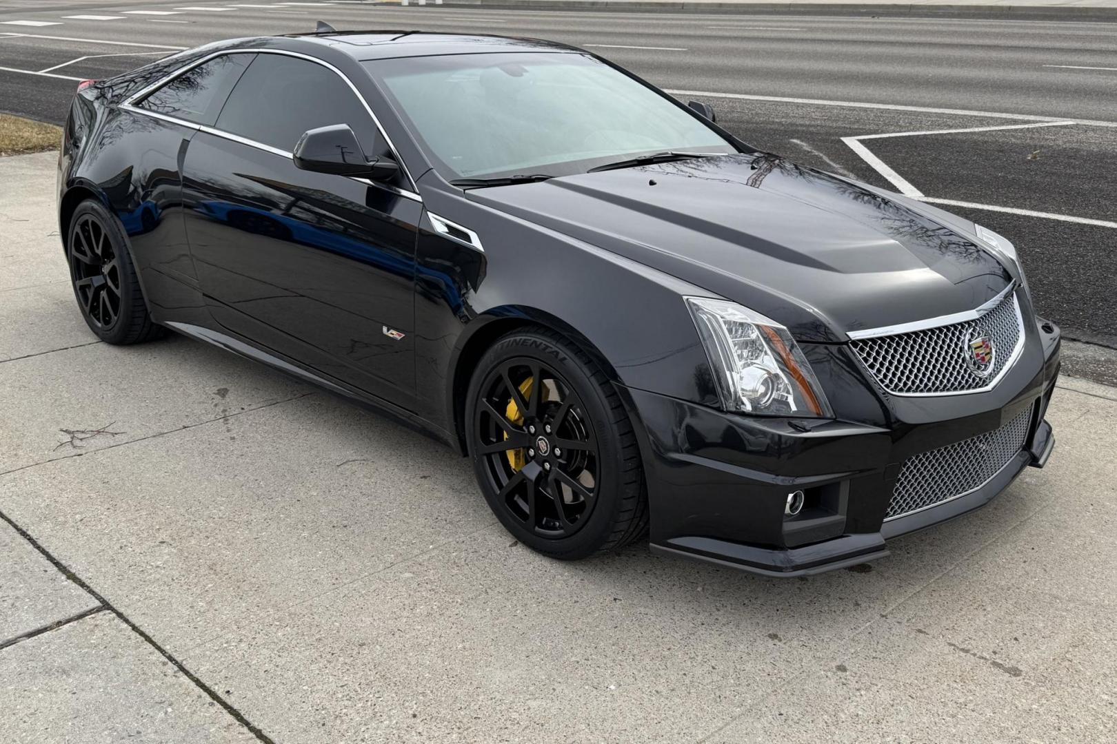 2012 Black /Black Cadillac CTS-V Coupe CTS-V (1G6DV1EP5C0) with an V8 6.2 Liter Supercharged engine, Automatic 6 Speed transmission, located at 2304 W. Main St., Boise, ID, 83702, (208) 342-7777, 43.622105, -116.218658 - Legendary CTS-V Coupe! - Photo#2