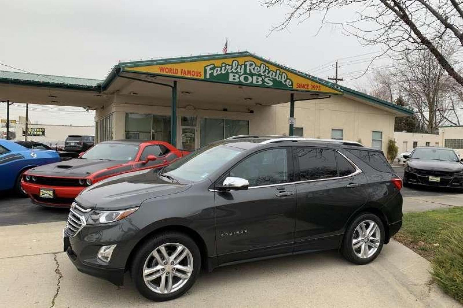 2018 Gray /Black CHEVROLET EQUINOX PREMIER (2GNAXVEVXJ6) with an 1.5L TURBO DOHC 4-CYLINDER, SIDI, VVT engine, TRANSMISSION, 6-SPEED AUTOMATIC, ELECTRONICALLY-CO transmission, located at 2304 W. Main St., Boise, ID, 83702, (208) 342-7777, 43.622105, -116.218658 - 2018 CHEVROLET - Photo#0