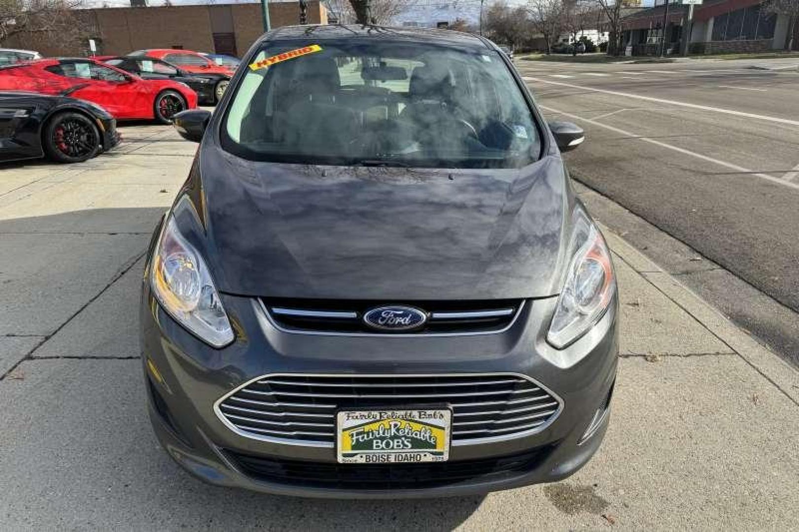 2015 Sterling Gray Metallic /Stone FORD C-MAX HYBRID SE (1FADP5AU3FL) with an 2.0L IVCT ATKINSON-CYCLE I-4 HYBRID engine, CONTINUOUSLY VARIABLE transmission, located at 2304 W. Main St., Boise, ID, 83702, (208) 342-7777, 43.622105, -116.218658 - 2015 FORD - Photo#3
