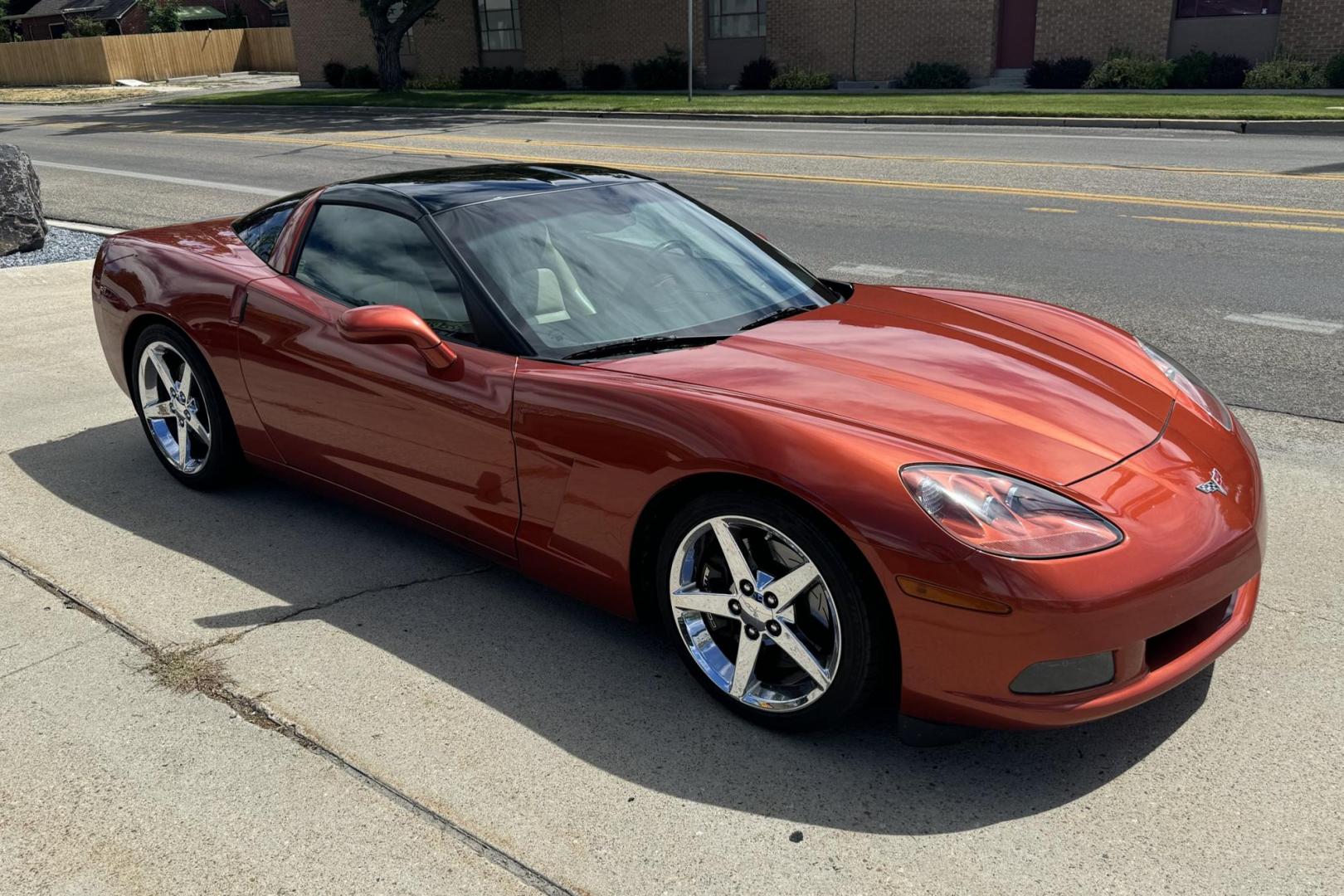 2005 Daytona Sunset Orange /Cashmere CHEVROLET CORVETTE BASE (1G1YY24U555) with an 6.0L LS2 V8 SFI engine, Automatic transmission, located at 2304 W. Main St., Boise, ID, 83702, (208) 342-7777, 43.622105, -116.218658 - 2005 CHEVROLET - Photo#18