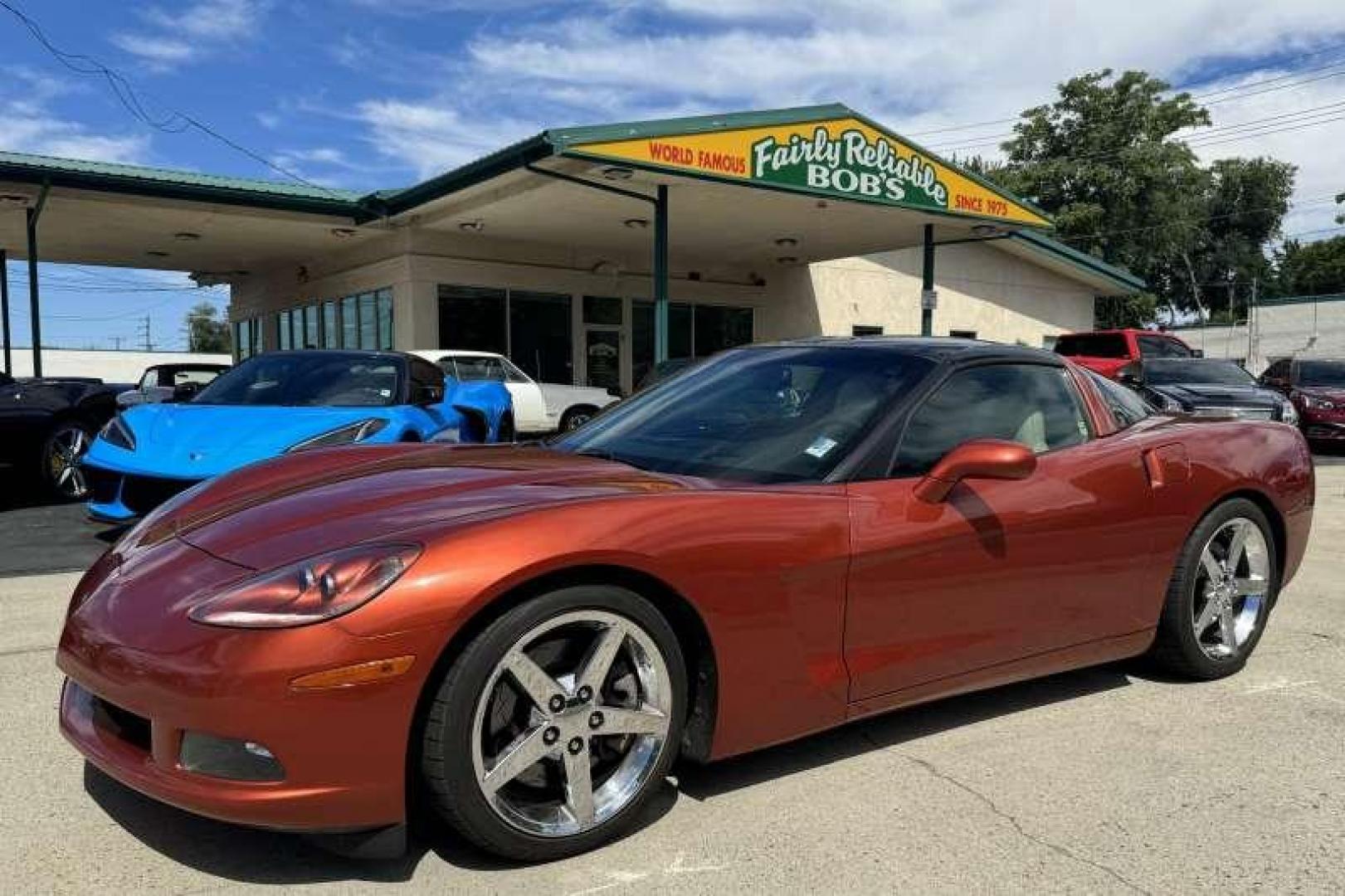 2005 Daytona Sunset Orange /Cashmere CHEVROLET CORVETTE BASE (1G1YY24U555) with an 6.0L LS2 V8 SFI engine, Automatic transmission, located at 2304 W. Main St., Boise, ID, 83702, (208) 342-7777, 43.622105, -116.218658 - 2005 CHEVROLET - Photo#15