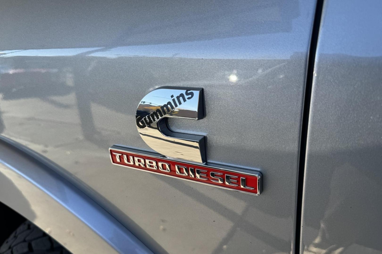 2022 Billet Metallic /Black RAM 2500 Crew Cab Laramie (3C6UR5FL7NG) with an 6 Cyl 6.7 Liter Turbo Diesel engine, Automatic transmission, located at 2304 W. Main St., Boise, ID, 83702, (208) 342-7777, 43.622105, -116.218658 - Clean Truck! Ready To Haul! 6 Person Seating Capacity! - Photo#17