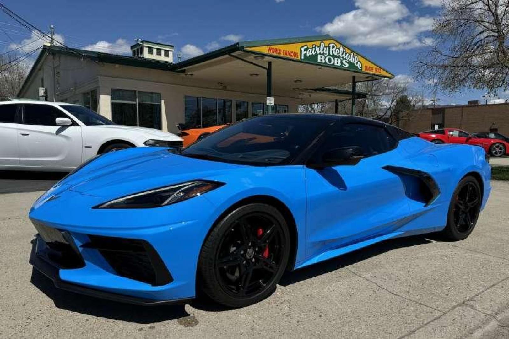 2022 Rapid Blue /Tension With Twilight Blue Dipped CHEVROLET CORVETTE 3LT (1G1YC3D44N5) with an 6.2L V8 DI, HIGH-OUTPUT engine, TRANSMISSION, 8-SPEED DUAL CLUTCH, INCLUDES MANUAL transmission, located at 2304 W. Main St., Boise, ID, 83702, (208) 342-7777, 43.622105, -116.218658 - 2022 CHEVROLET - Photo#14