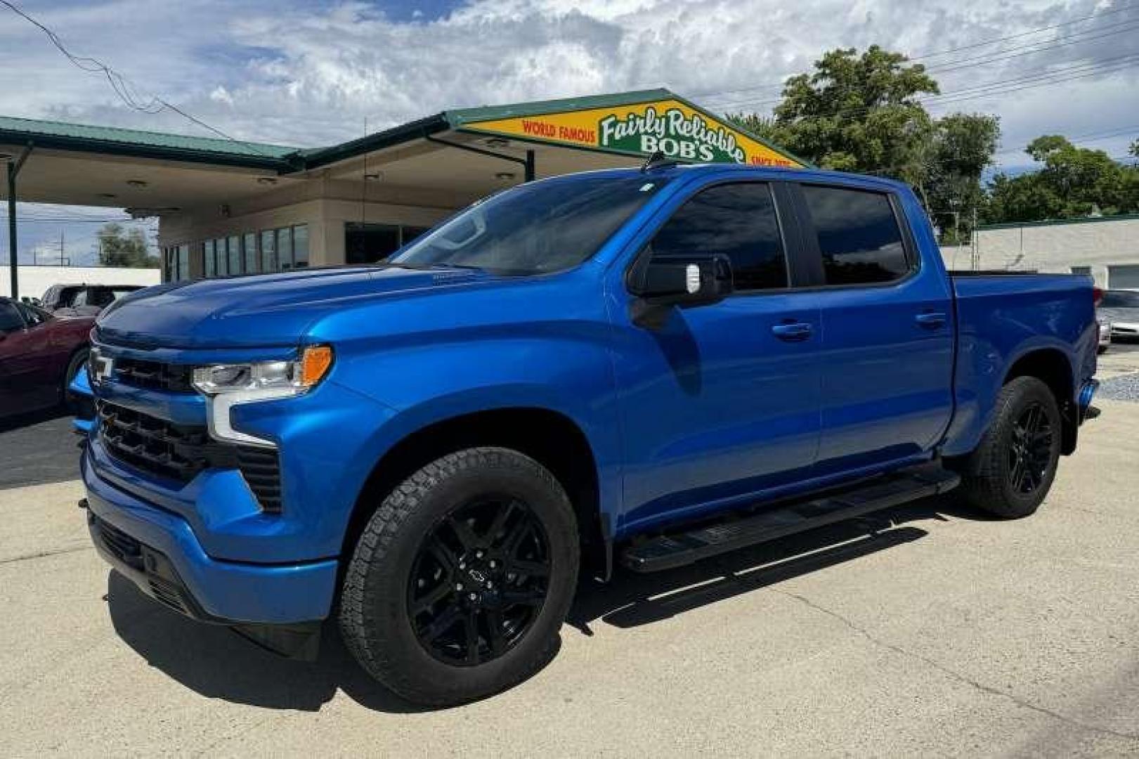 2022 Glacier Blue /Black CHEVROLET Silverado 1500 RST (1GCUDEET3NZ) with an DURAMAX 3.0L TURBO-DIESEL I6 engine, Automatic 10 Speed transmission, located at 2304 W. Main St., Boise, ID, 83702, (208) 342-7777, 43.622105, -116.218658 - 2022 CHEVROLET - Photo#0