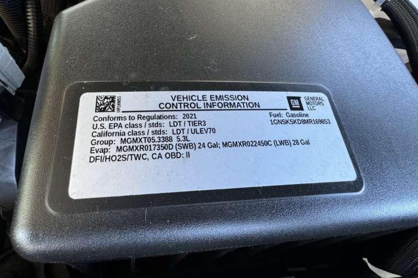 2021 Black /Black Chevrolet Tahoe Premier (1GNSKSKD8MR) with an V8 5.3 Liter engine, Automatic 10 Speed transmission, located at 2304 W. Main St., Boise, ID, 83702, (208) 342-7777, 43.622105, -116.218658 - 2021 CHEVROLET - Photo#17