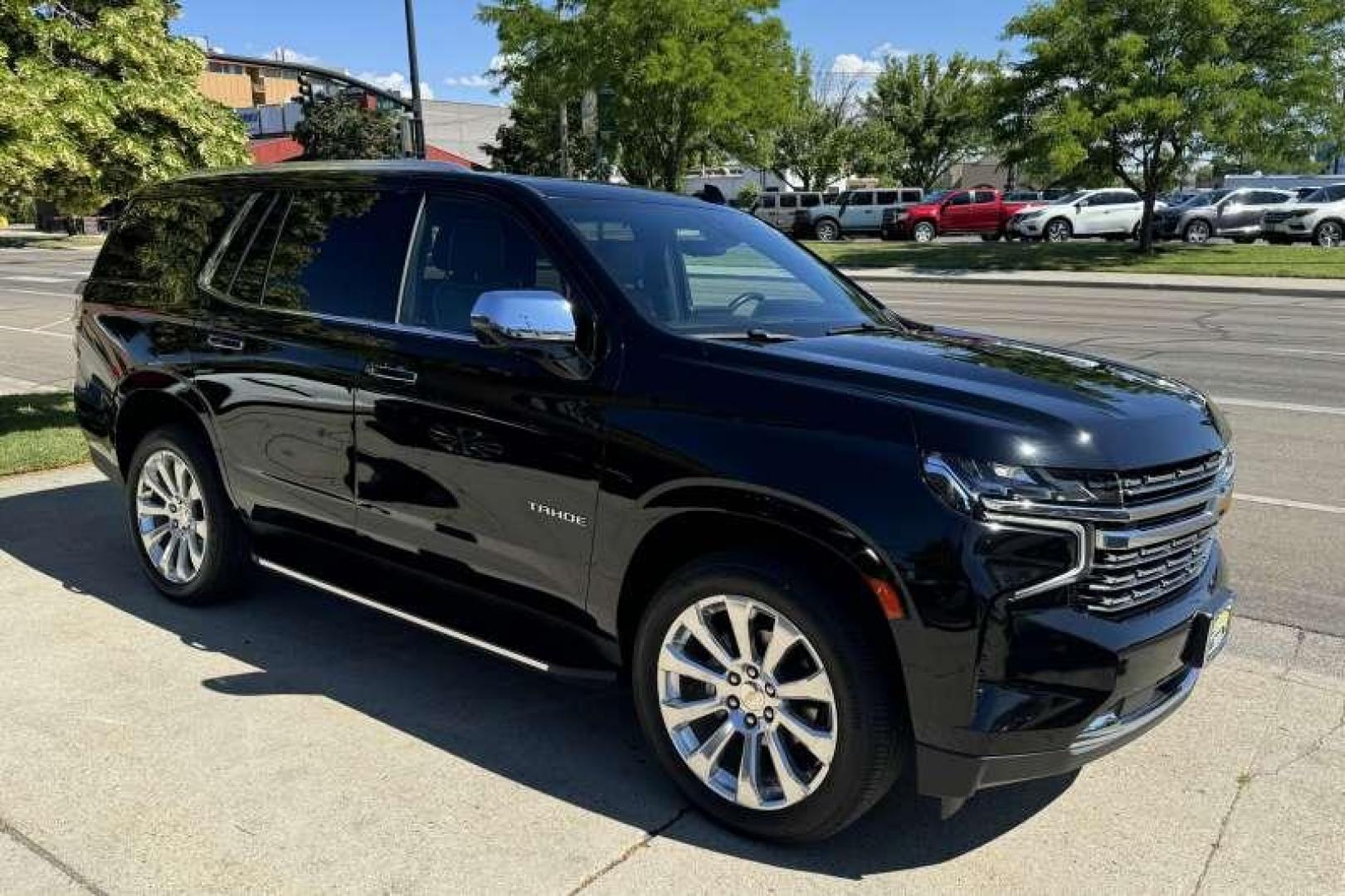 2021 Black /Black Chevrolet Tahoe Premier (1GNSKSKD8MR) with an V8 5.3 Liter engine, Automatic 10 Speed transmission, located at 2304 W. Main St., Boise, ID, 83702, (208) 342-7777, 43.622105, -116.218658 - Photo#2