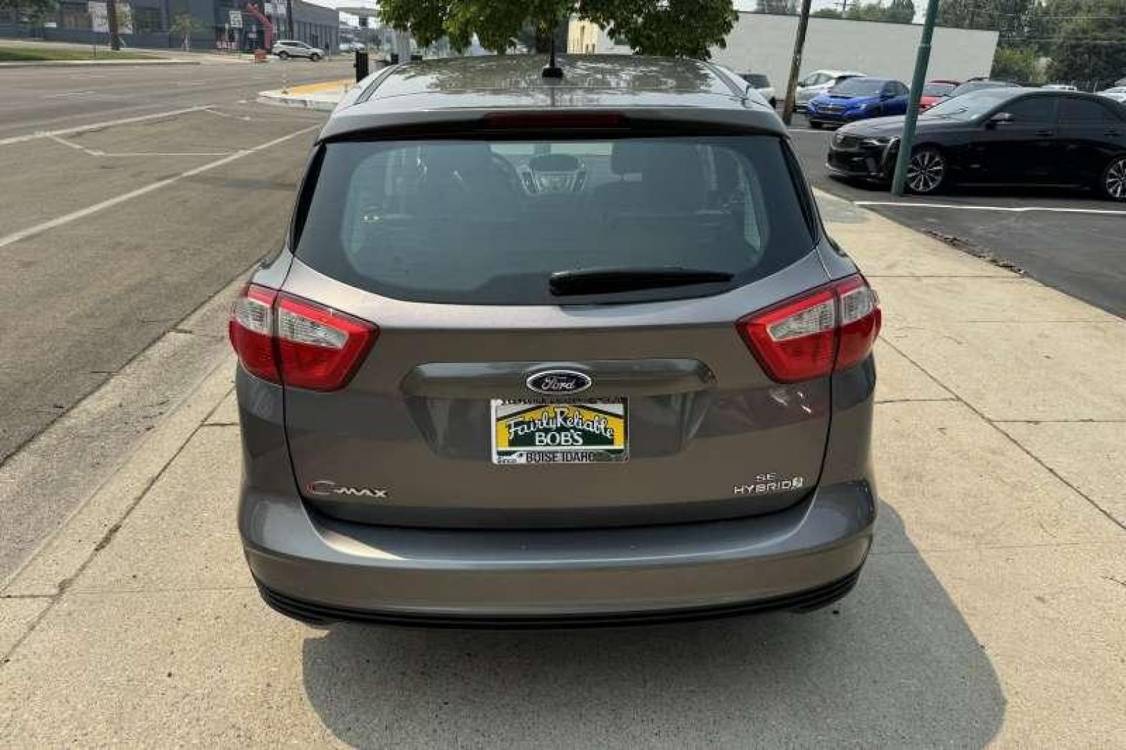 2014 Gray /Gray Ford C-Max Hybrid SE (1FADP5AU2EL) with an 2.0L ATKINSON-CYCLE I-4 HYBRID engine, Automatic transmission, located at 2304 W. Main St., Boise, ID, 83702, (208) 342-7777, 43.622105, -116.218658 - 2014 FORD - Photo#1