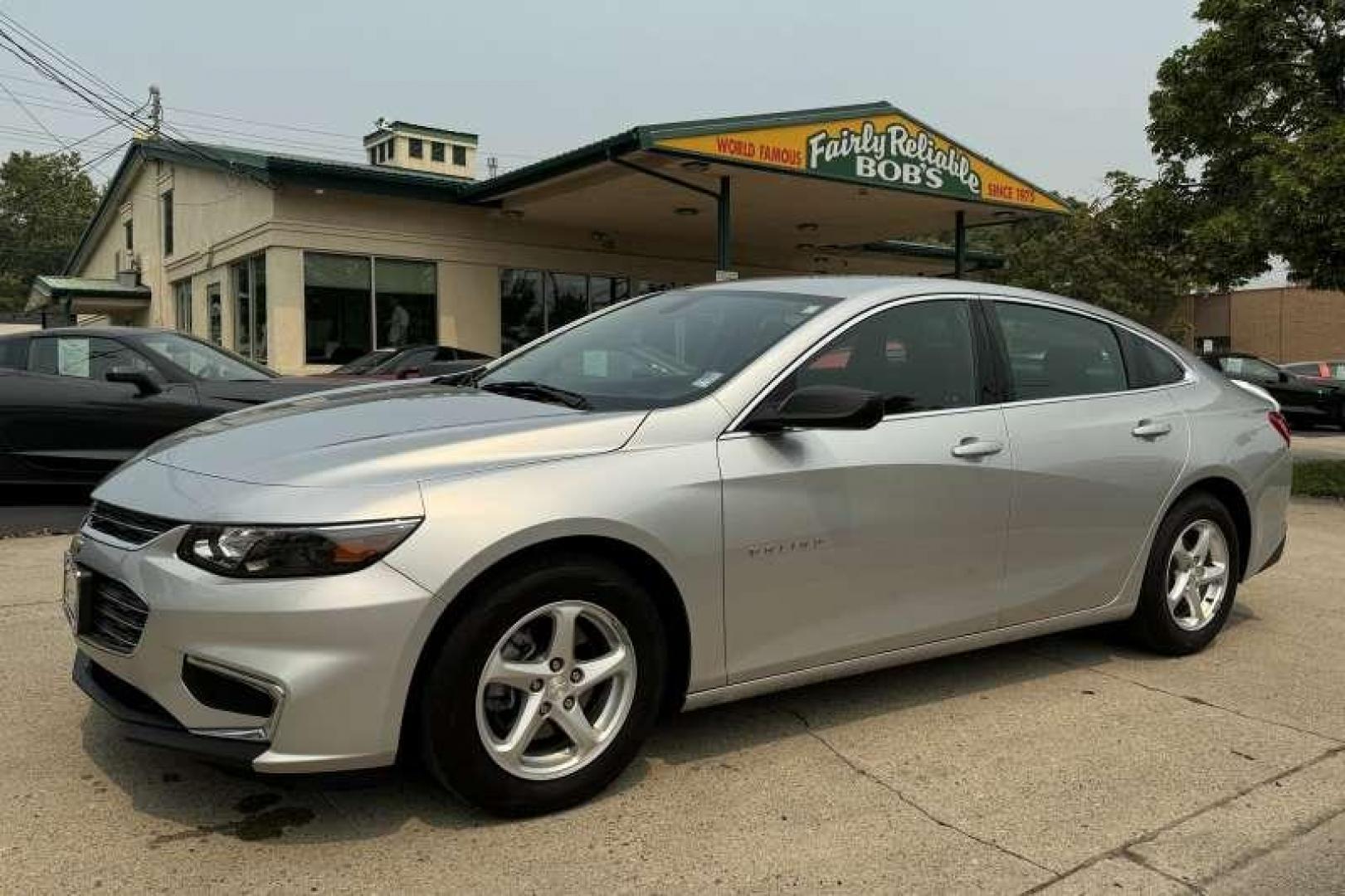 2018 Silver /Black Chevrolet Malibu LS (1G1ZC5ST3JF) with an 4 Cyl 1.5 Liter Turbo engine, Automatic 6 Speed transmission, located at 2304 W. Main St., Boise, ID, 83702, (208) 342-7777, 43.622105, -116.218658 - Photo#0