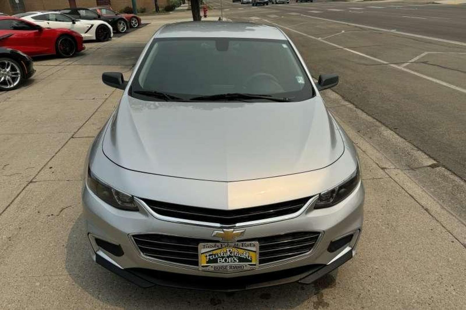 2018 Silver /Black Chevrolet Malibu LS (1G1ZC5ST3JF) with an 4 Cyl 1.5 Liter Turbo engine, Automatic 6 Speed transmission, located at 2304 W. Main St., Boise, ID, 83702, (208) 342-7777, 43.622105, -116.218658 - 2018 CHEVROLET - Photo#3