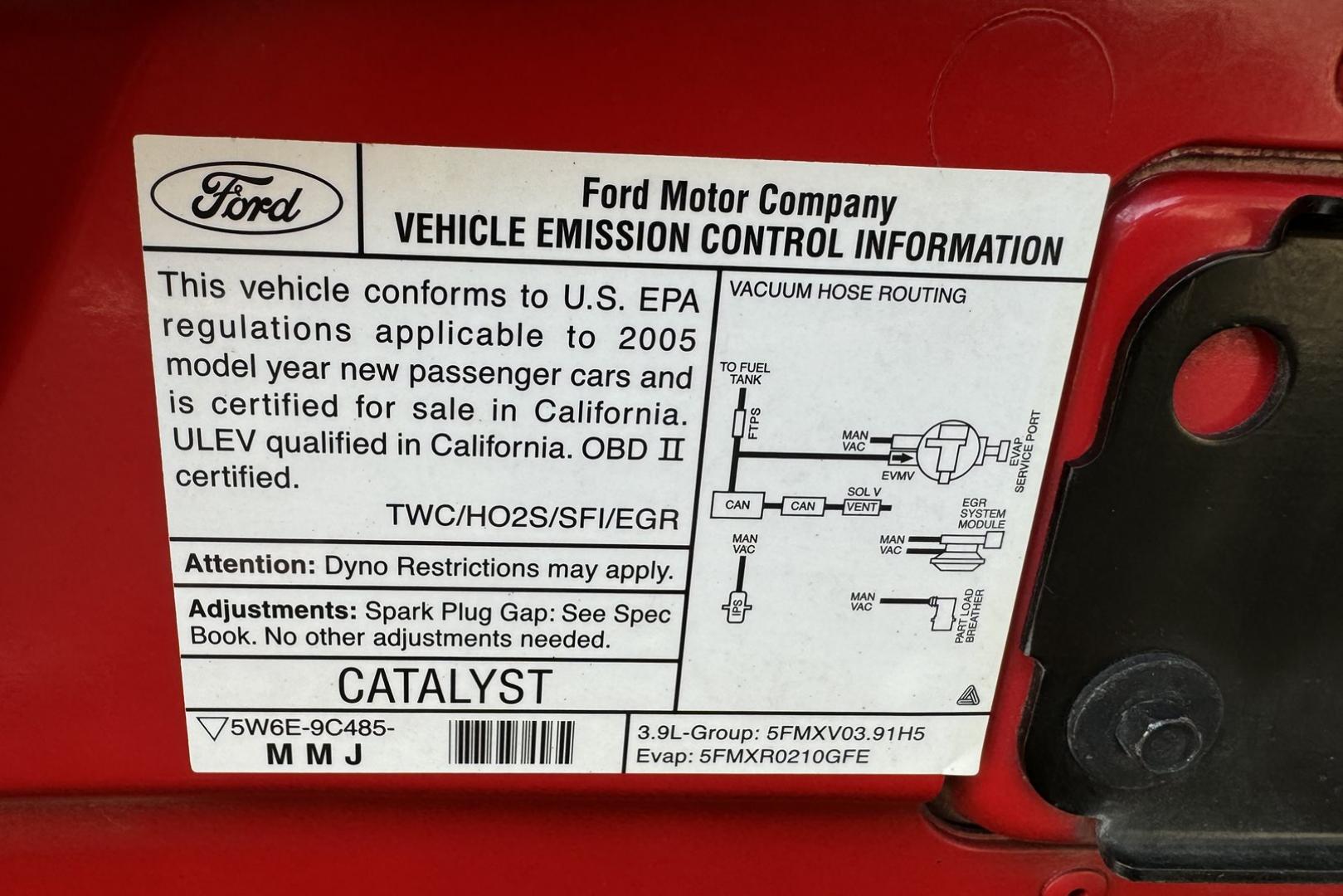 2005 Red /Black Ford Thunderbird Premium (1FAHP60A65Y) with an V8 3.9 Liter engine, Automatic 5 Speed transmission, located at 2304 W. Main St., Boise, ID, 83702, (208) 342-7777, 43.622105, -116.218658 - 2005 FORD - Photo#11