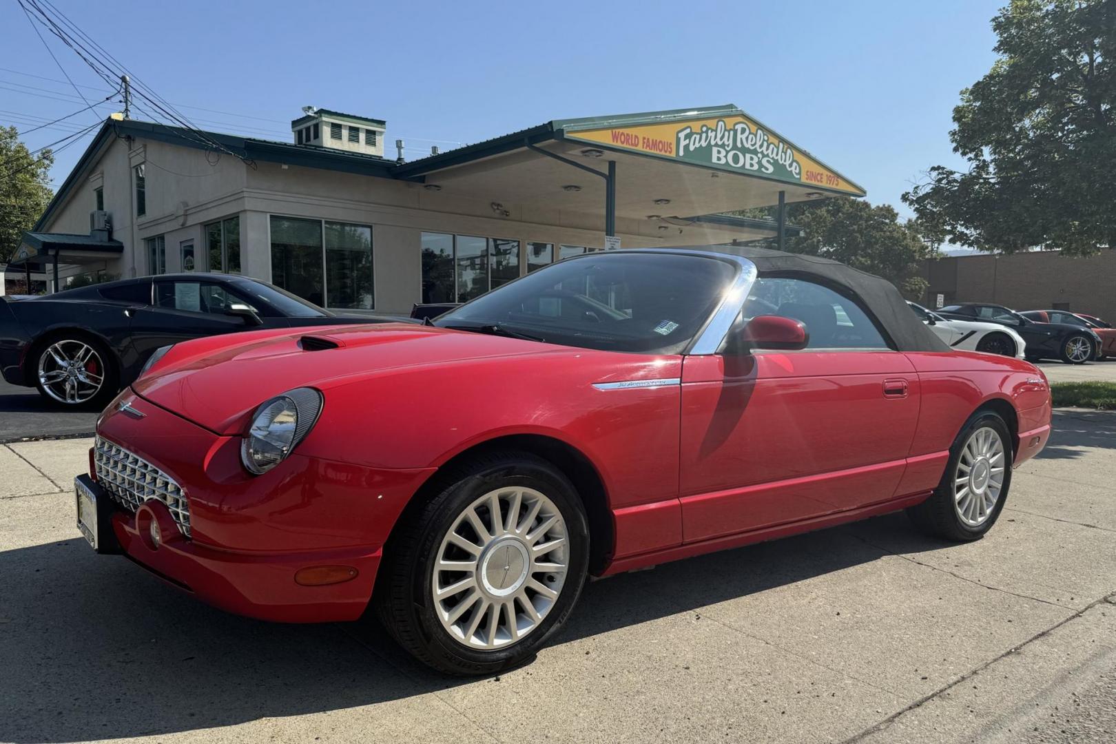 2005 Red /Black Ford Thunderbird Premium (1FAHP60A65Y) with an V8 3.9 Liter engine, Automatic 5 Speed transmission, located at 2304 W. Main St., Boise, ID, 83702, (208) 342-7777, 43.622105, -116.218658 - 2005 FORD - Photo#18