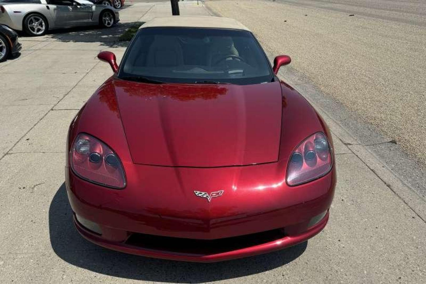 2009 Crystal Red Metallic /Cashmere Chevrolet Corvette 3LT (1G1YY36W095) with an 6.2L V8 SFI engine, Automatic transmission, located at 2304 W. Main St., Boise, ID, 83702, (208) 342-7777, 43.622105, -116.218658 - 2009 CHEVROLET - Photo#18