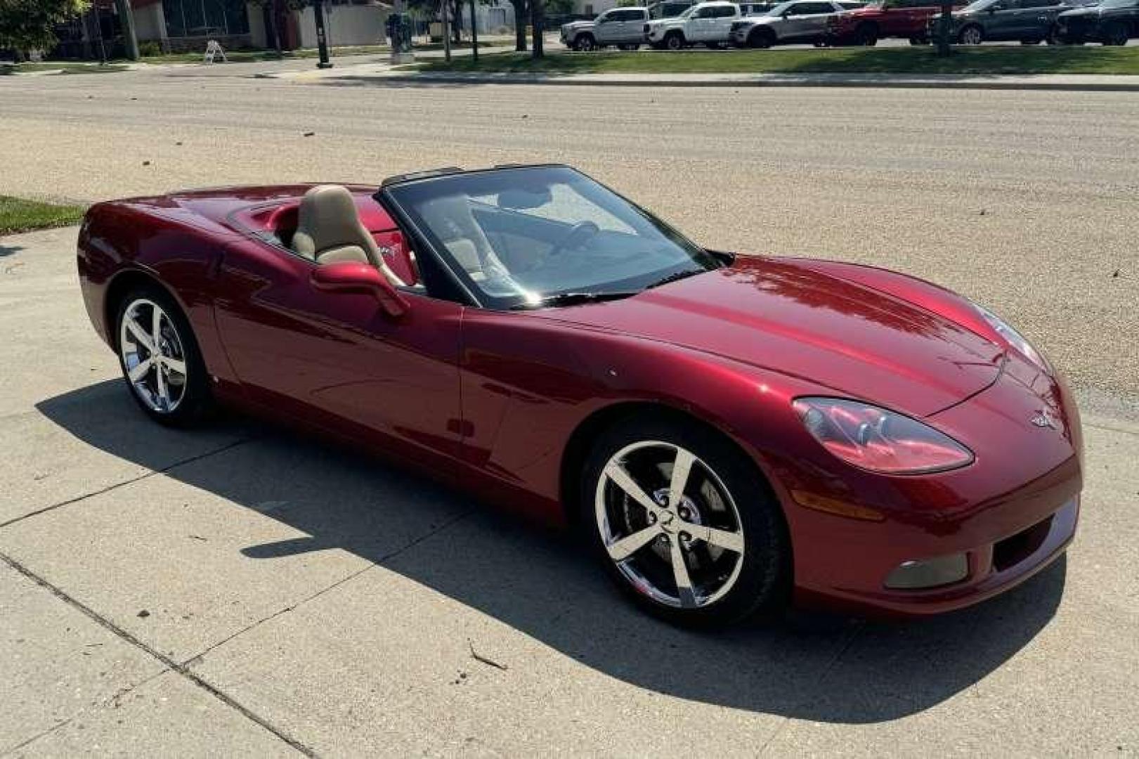 2009 Crystal Red Metallic /Cashmere Chevrolet Corvette 3LT (1G1YY36W095) with an 6.2L V8 SFI engine, Automatic transmission, located at 2304 W. Main St., Boise, ID, 83702, (208) 342-7777, 43.622105, -116.218658 - Photo#2