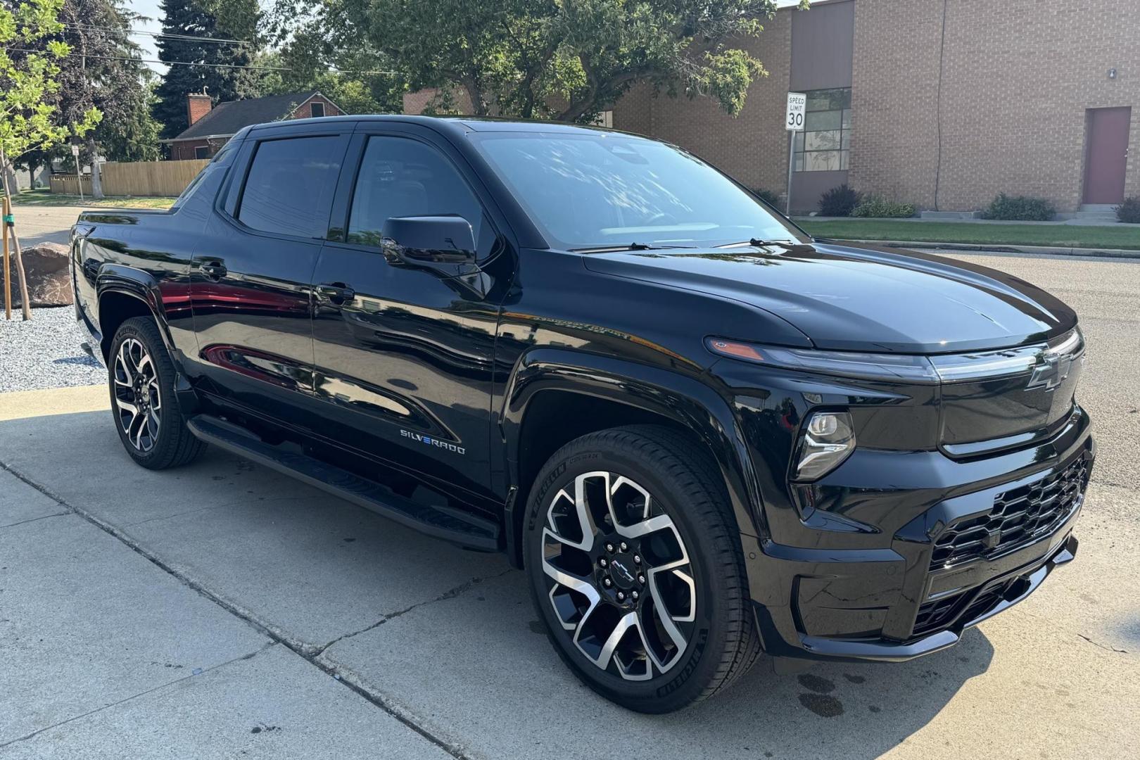 2024 Black /Black Chevrolet Silverado Crew Cab EV RST RST (1GC40ZEL5RU) with an Ultium Drive System Performance Torque Vectoring e4WD (Electronic 4WD), 2 motors (1 front and 1 rear e engine, Automatic transmission, located at 2304 W. Main St., Boise, ID, 83702, (208) 342-7777, 43.622105, -116.218658 - 2024 Chevrolet Silverado Crew Cab EV RST - Photo#1