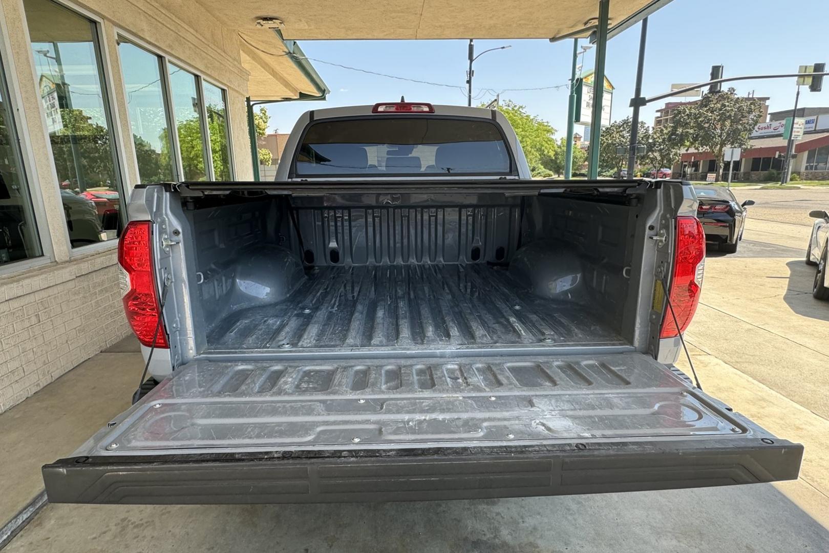 2021 Lunar Rock /Black Toyota Tundra SR5 (5TFDY5F18MX) with an V8 5.7 Liter engine, Automatic transmission, located at 2304 W. Main St., Boise, ID, 83702, (208) 342-7777, 43.622105, -116.218658 - 2021 Toyota Tundra CrewMax SR5 - Photo#18