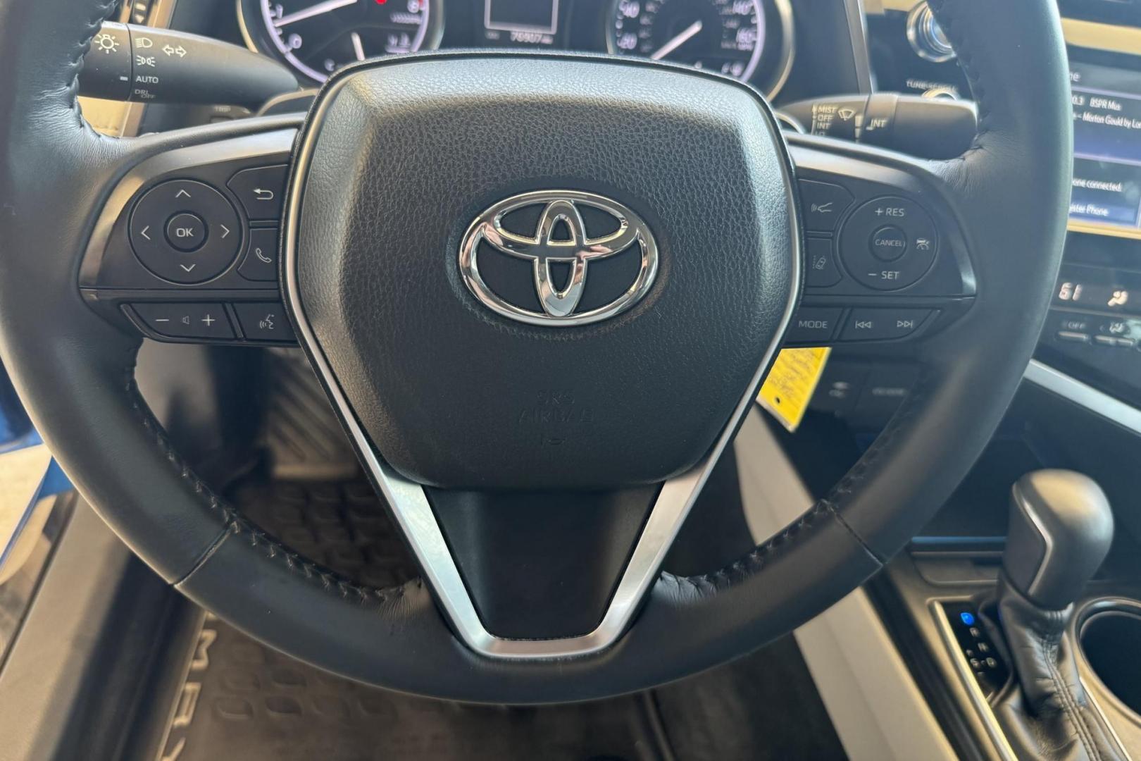 2018 Blue Streak Metallic /Gray Toyota Camry SE SE (4T1B11HK1JU) with an 4 Cyl 2.5 Liter engine, Automatic 8 Speed transmission, located at 2304 W. Main St., Boise, ID, 83702, (208) 342-7777, 43.622105, -116.218658 - Clean 2018 Toyota Camry In Blue Streak Metallic! New Tires Too! - Photo#8