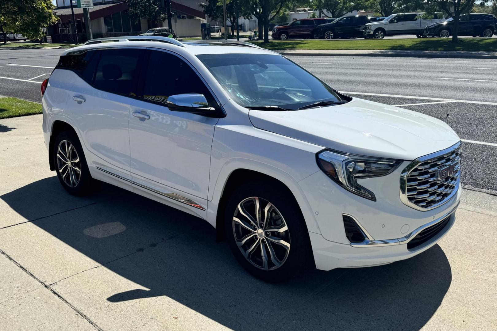 2018 Summit White /Jet Black GMC Terrain Denali Denali (3GKALXEXXJL) with an 4 Cyl 2.0 Liter Turbo engine, Automatic 9 Speed transmission, located at 2304 W. Main St., Boise, ID, 83702, (208) 342-7777, 43.622105, -116.218658 - Loaded With Options And Safety Features! - Photo#2