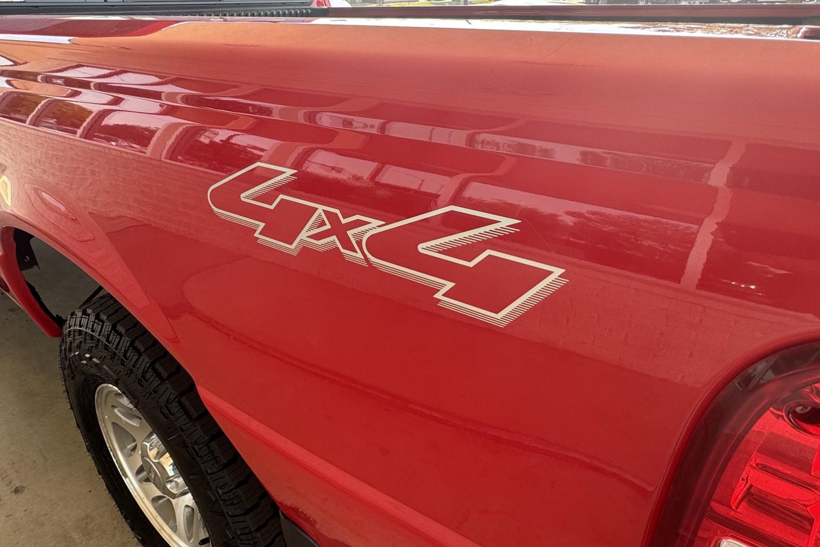 2011 Red /Black/Gray Ford Ranger XLT (1FTLR4FE2BP) with an V6 4.0 Liter engine, Automatic 5 Speed with Overdrive transmission, located at 2304 W. Main St., Boise, ID, 83702, (208) 342-7777, 43.622105, -116.218658 - New Tires! Incredibly Low Mileage Ranger 4x4! 4.0 Liter V6! - Photo#12