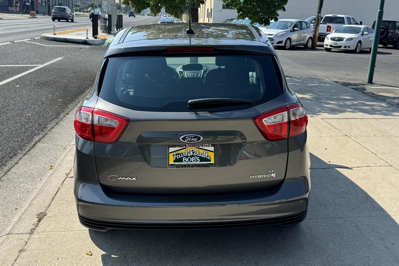 2016 Gray /Gray Ford C-Max Hybrid SE (1FADP5AU8GL) , Automatic transmission, located at 2304 W. Main St., Boise, ID, 83702, (208) 342-7777, 43.622105, -116.218658 - Great Fuel Economy! Proven Powertrain! New Tires Too! - Photo#2