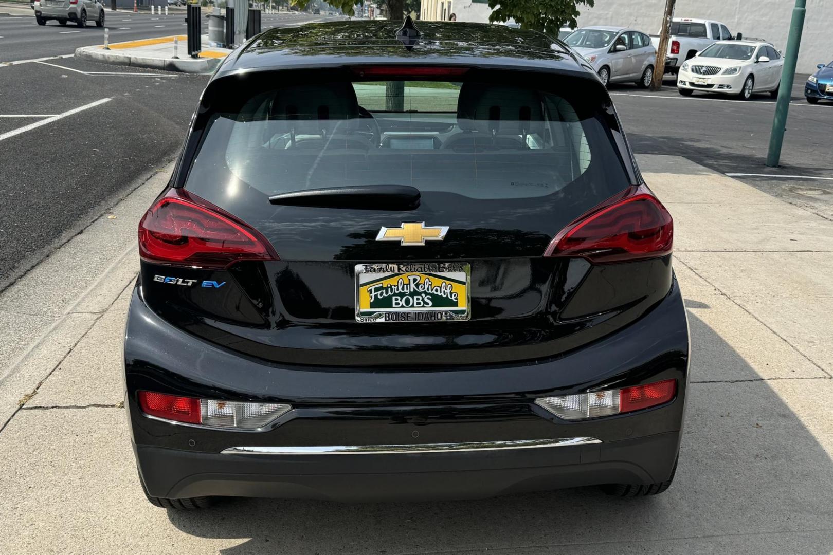 2018 Mosaic Black Metallic /Dark Galvanized/Sky Cool Gray Chevrolet Bolt LT (1G1FW6S08J4) with an 60 kWh engine, Automatic transmission, located at 2304 W. Main St., Boise, ID, 83702, (208) 342-7777, 43.622105, -116.218658 - New Tires! Driver Confidence Package and Comfort And Convenience Package Too! - Photo#1