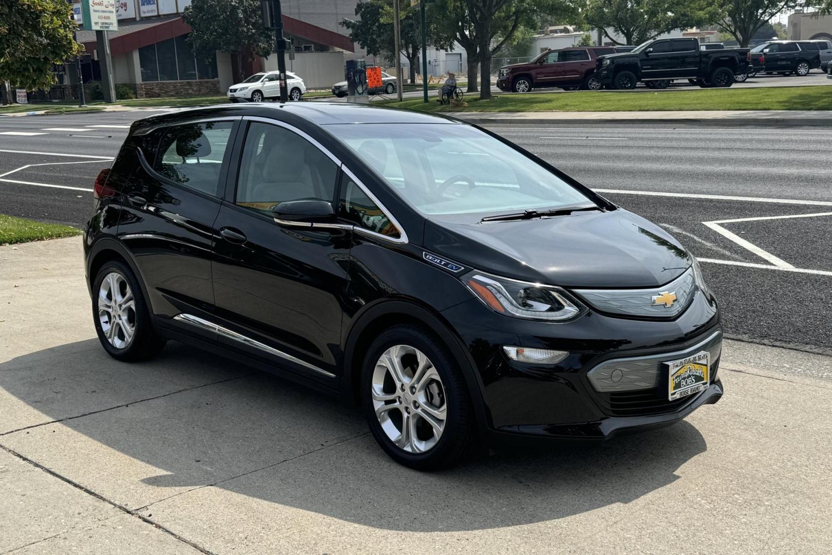 2018 Mosaic Black Metallic /Dark Galvanized/Sky Cool Gray Chevrolet Bolt LT (1G1FW6S08J4) with an 60 kWh engine, Automatic transmission, located at 2304 W. Main St., Boise, ID, 83702, (208) 342-7777, 43.622105, -116.218658 - New Tires! Driver Confidence Package and Comfort And Convenience Package Too! - Photo#2