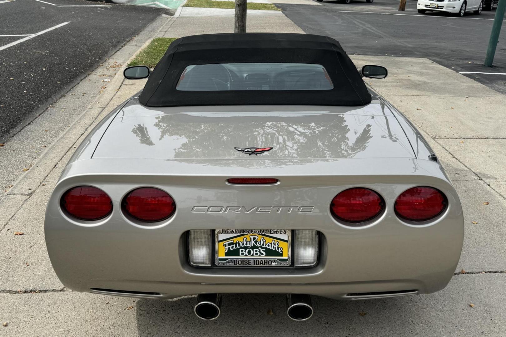 2000 Pewter /Black Chevrolet Corvette (1G1YY32G4Y5) with an V8 5.3 Liter engine, Automatic transmission, located at 2304 W. Main St., Boise, ID, 83702, (208) 342-7777, 43.622105, -116.218658 - Low Mileage C5 Convertible! - Photo#19