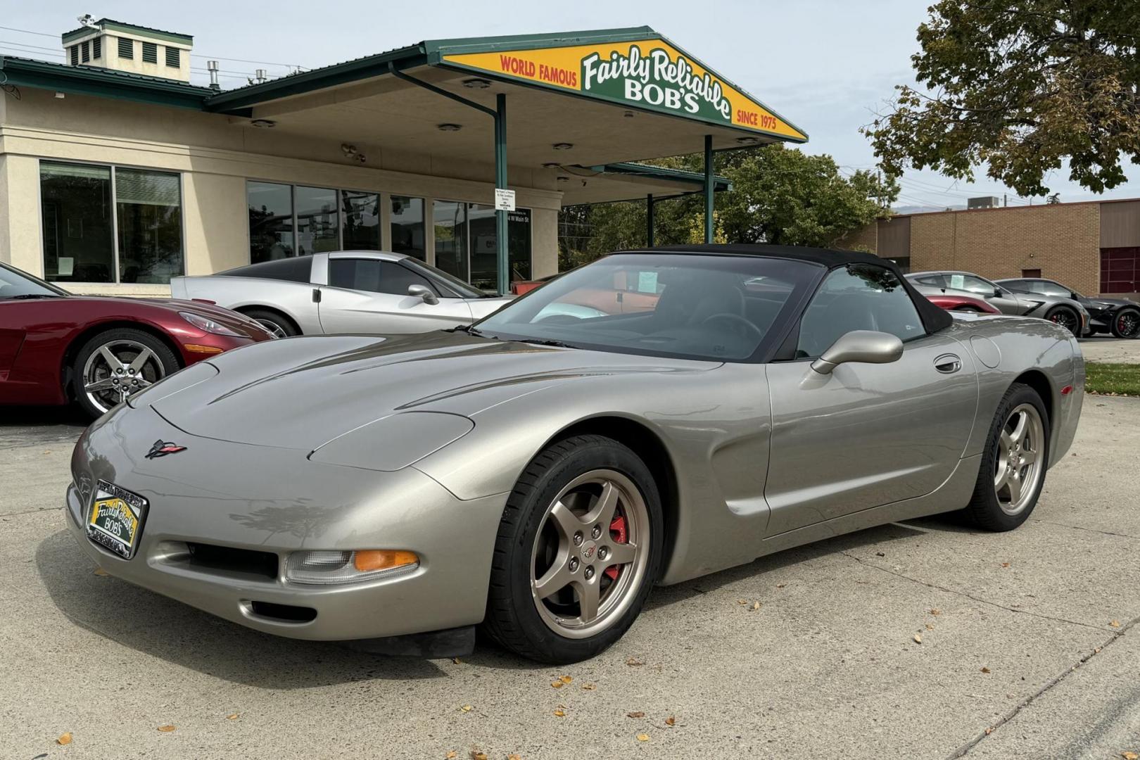 2000 Pewter /Black Chevrolet Corvette (1G1YY32G4Y5) with an V8 5.3 Liter engine, Automatic transmission, located at 2304 W. Main St., Boise, ID, 83702, (208) 342-7777, 43.622105, -116.218658 - Low Mileage C5 Convertible! - Photo#17