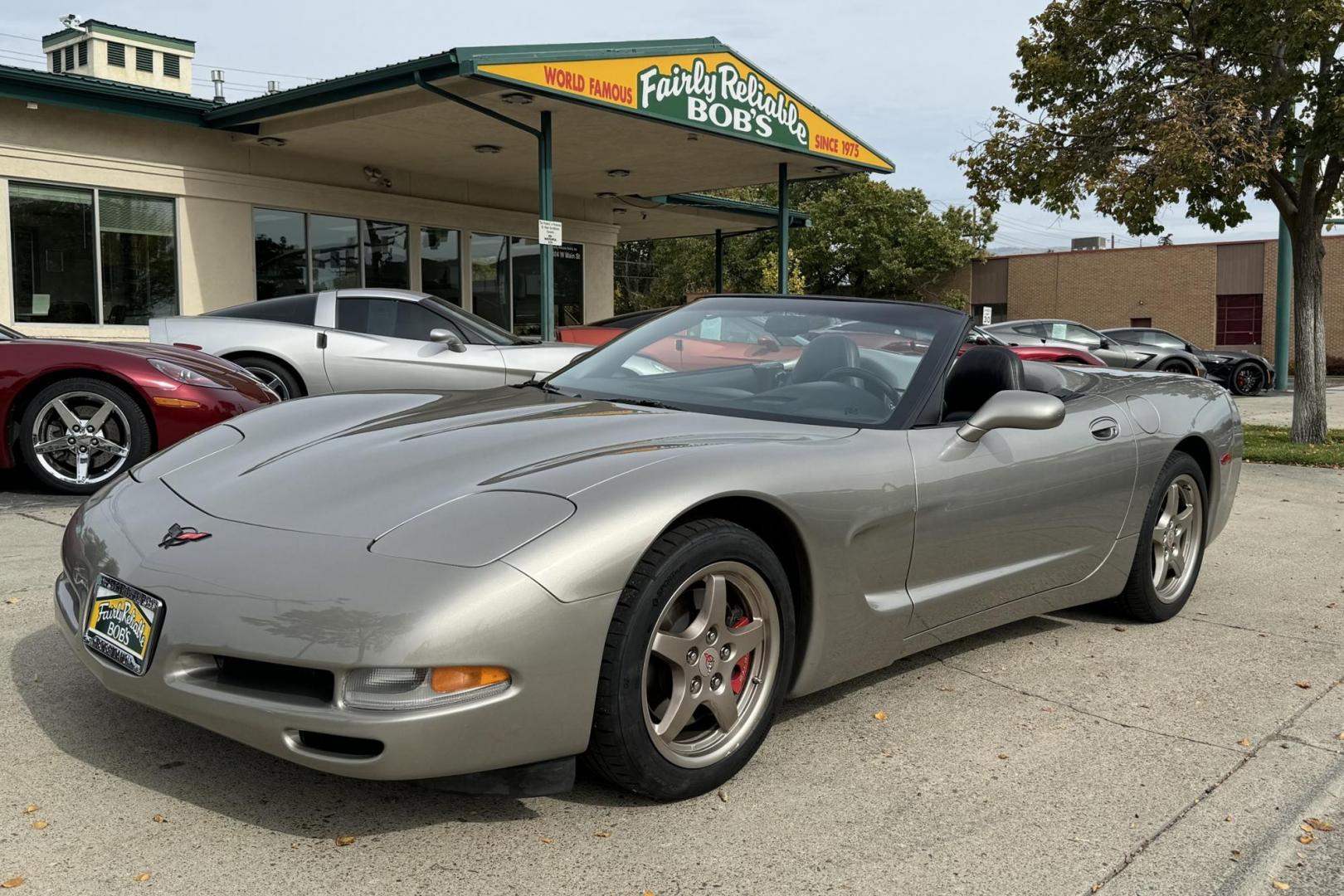 2000 Pewter /Black Chevrolet Corvette (1G1YY32G4Y5) with an V8 5.3 Liter engine, Automatic transmission, located at 2304 W. Main St., Boise, ID, 83702, (208) 342-7777, 43.622105, -116.218658 - Low Mileage C5 Convertible! - Photo#0