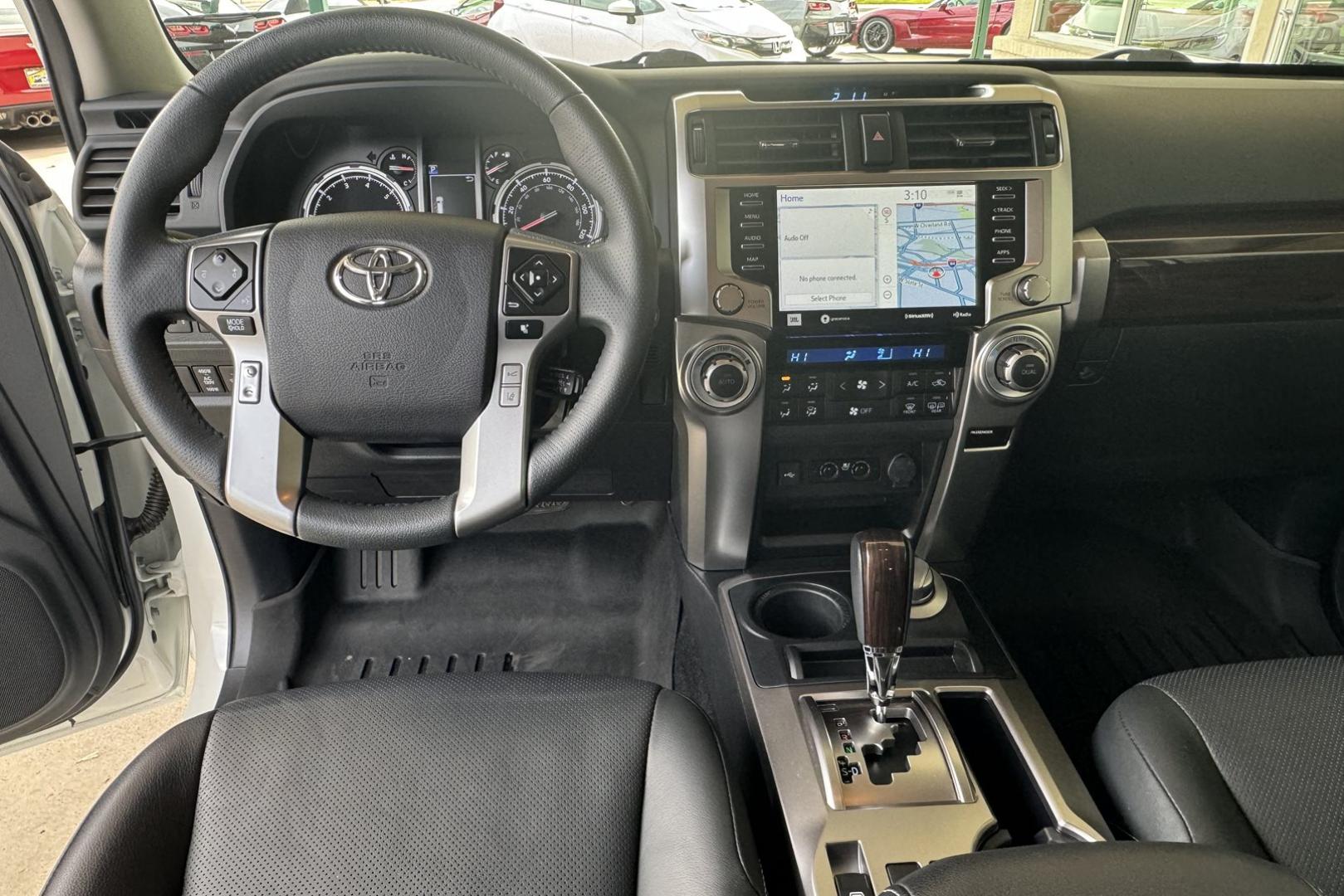 2022 Blizzard Pearl /Black Toyota 4Runner Limited (JTEKU5JR1N6) , Automatic transmission, located at 2304 W. Main St., Boise, ID, 83702, (208) 342-7777, 43.622105, -116.218658 - Clean 4Runner! - Photo#9