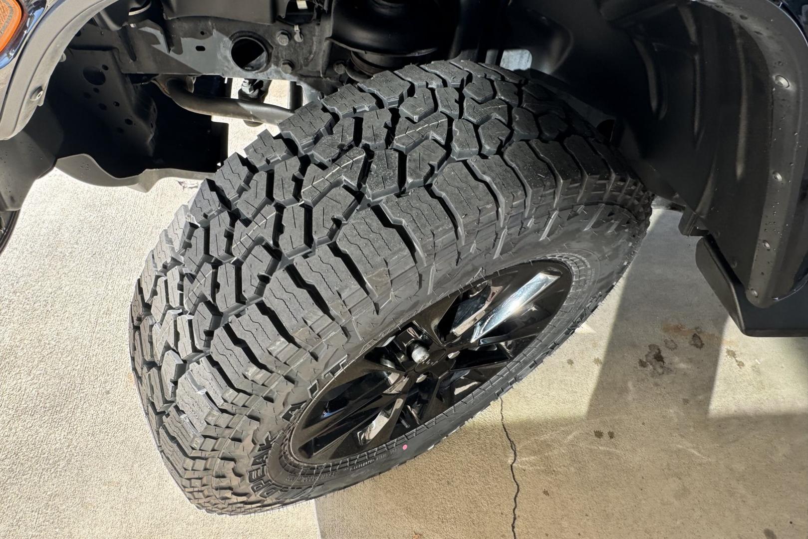 2022 Black /Black Jeep Wrangler 4XE Unlimited Sahara (1C4JJXP68NW) , Automatic 8 Speed transmission, located at 2304 W. Main St., Boise, ID, 83702, (208) 342-7777, 43.622105, -116.218658 - Photo#19