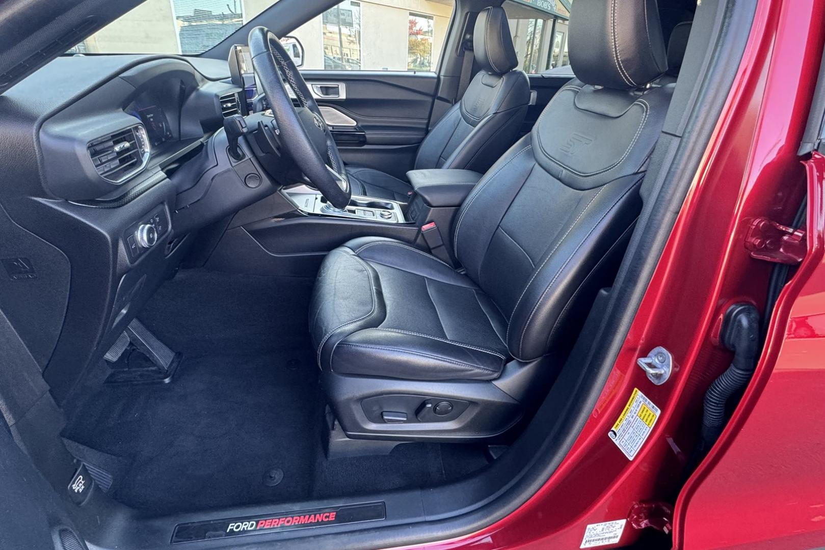 2022 Rapid Red /Black Ford Explorer ST (1FM5K8GC5NG) with an V6 3.0 Liter Twin Turbo engine, Automatic 10 Speed transmission, located at 2304 W. Main St., Boise, ID, 83702, (208) 342-7777, 43.622105, -116.218658 - Photo#6