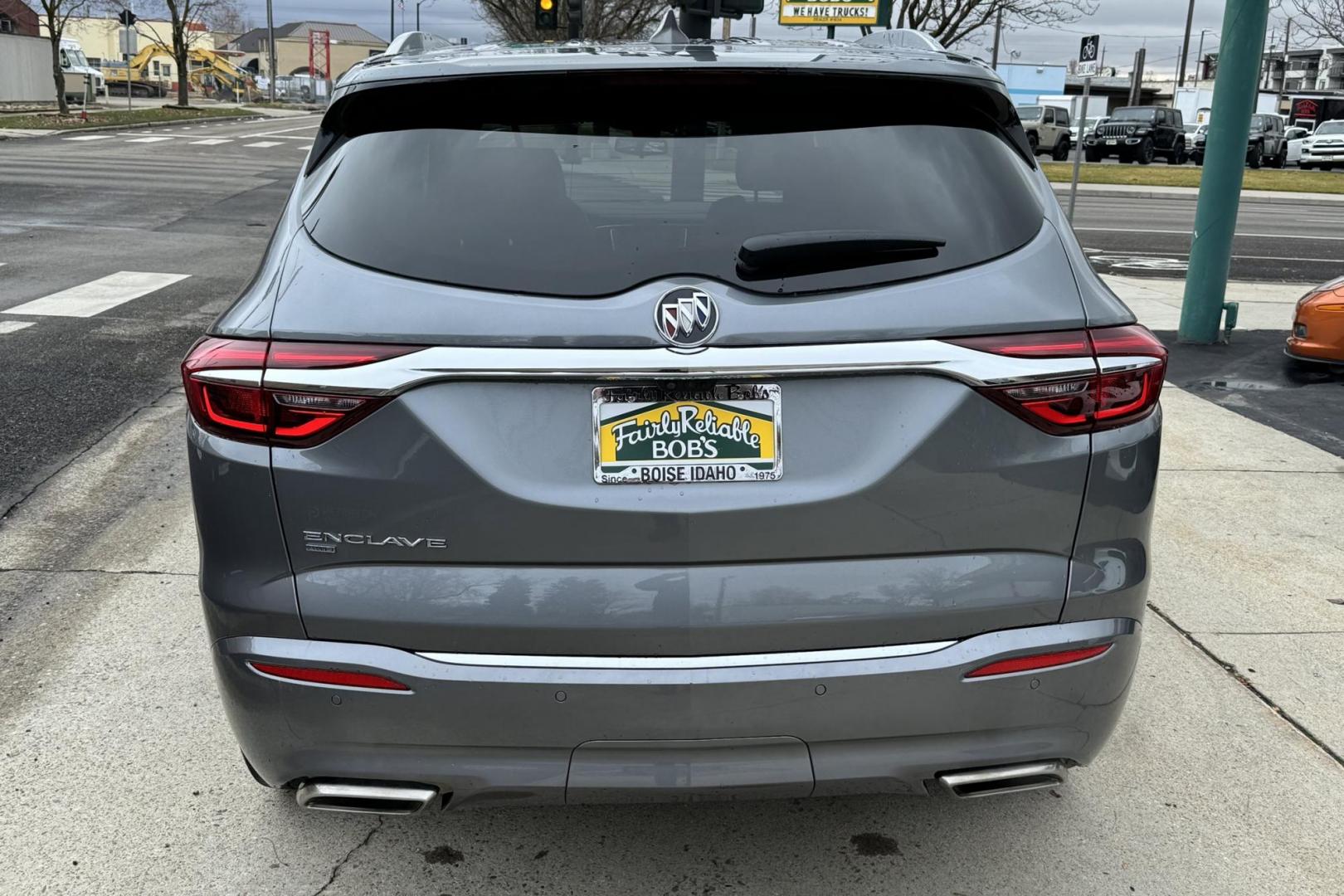 2021 Satin Steel Metallic /Ebony Leather Buick Enlcave Avenir (5GAEVCKW6MJ) with an V6 3.6 Liter engine, Automatic 9 Speed transmission, located at 2304 W. Main St., Boise, ID, 83702, (208) 342-7777, 43.622105, -116.218658 - Photo#1