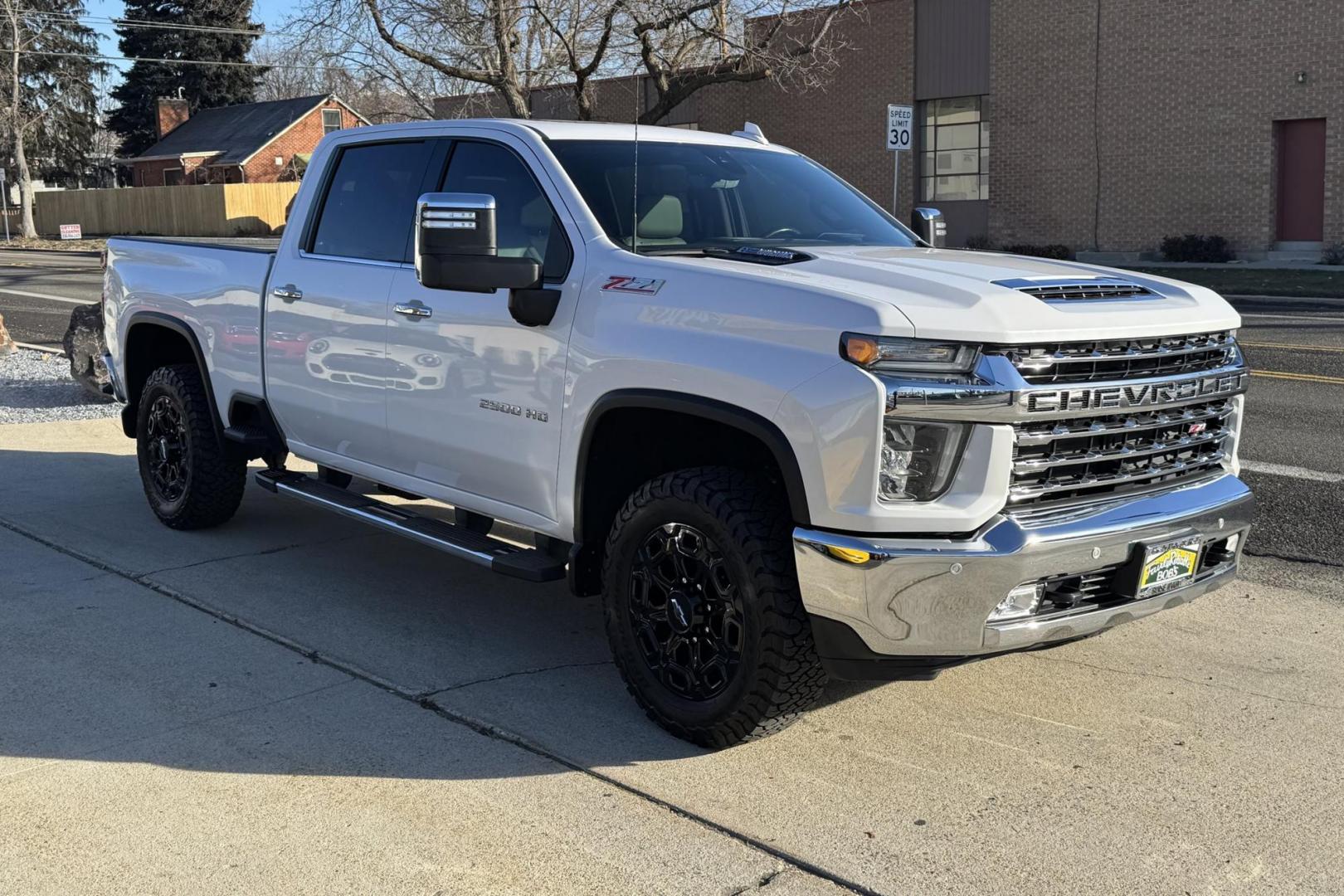 2020 Summit White /Shale Chevrolet Silverado 2500HD LTZ (1GC4YPEY8LF) with an V8 6.6 Liter Turbo Diesel engine, Automatic 10 Speed transmission, located at 2304 W. Main St., Boise, ID, 83702, (208) 342-7777, 43.622105, -116.218658 - Capable And Clean! - Photo#2