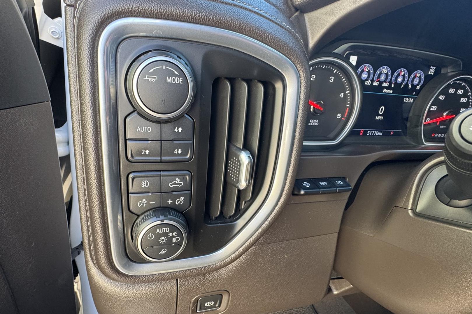 2020 Summit White /Shale Chevrolet Silverado 2500HD LTZ (1GC4YPEY8LF) with an V8 6.6 Liter Turbo Diesel engine, Automatic 10 Speed transmission, located at 2304 W. Main St., Boise, ID, 83702, (208) 342-7777, 43.622105, -116.218658 - Capable And Clean! - Photo#19