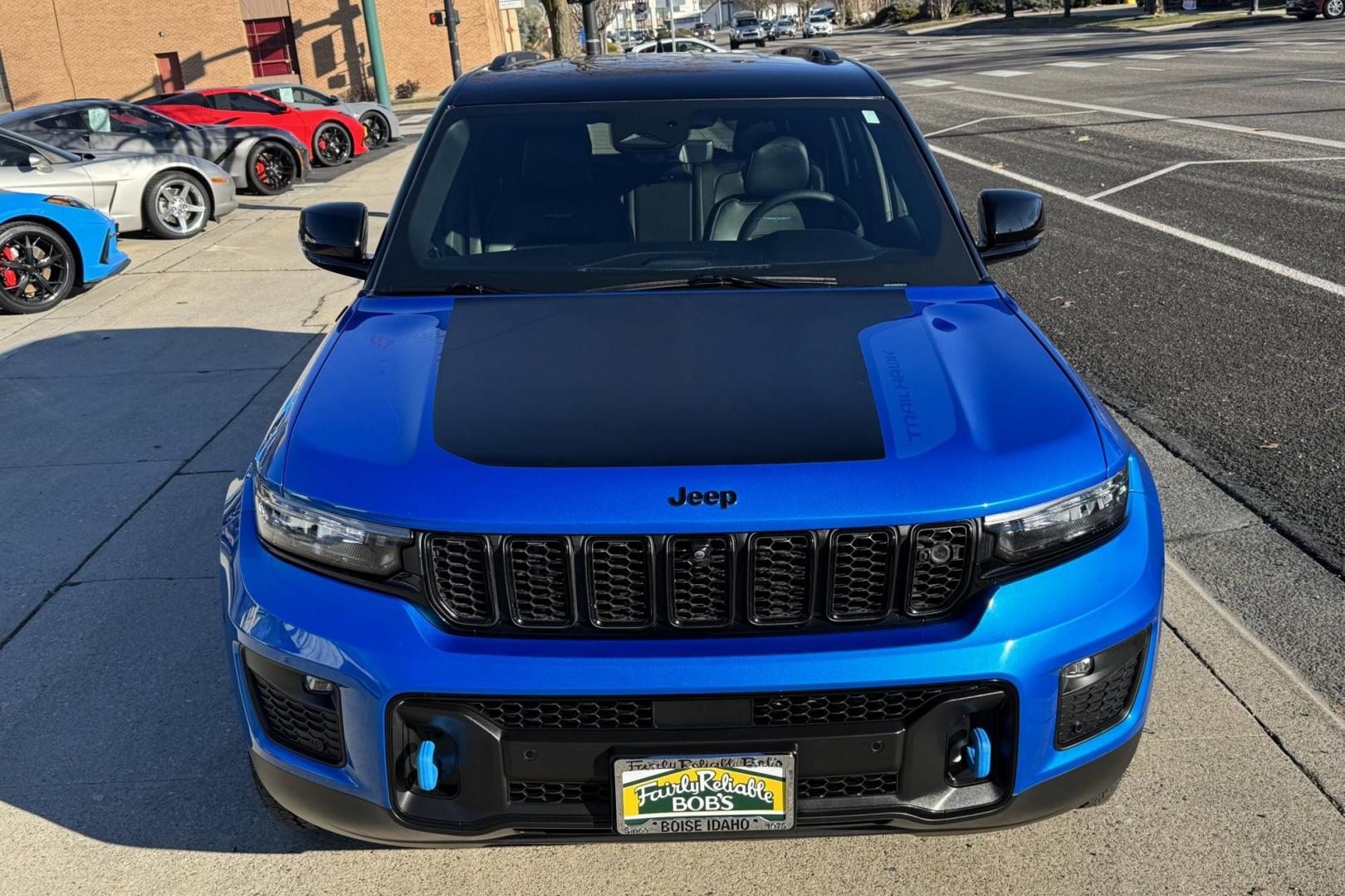 2022 Hydro Blue Pearl /Black Jeep Grand Cherokee 4xe Trailhawk (1C4RJYC67N8) with an 4 Cyl 2.0 Liter Hybrid engine, Automatic 8 Speed transmission, located at 2304 W. Main St., Boise, ID, 83702, (208) 342-7777, 43.622105, -116.218658 - Luxury And Economy! All In One! - Photo#3