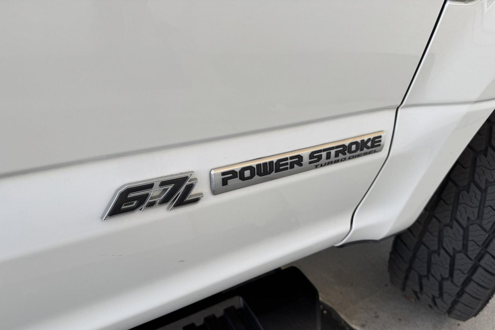 2022 Oxford White /Gray Ford F-250 XLT (1FT7W2BT3NE) with an V8 6.7 Liter Turbo Diesel engine, Automatic 10 Speed transmission, located at 2304 W. Main St., Boise, ID, 83702, (208) 342-7777, 43.622105, -116.218658 - New Tires! Clean Diesel! - Photo#14