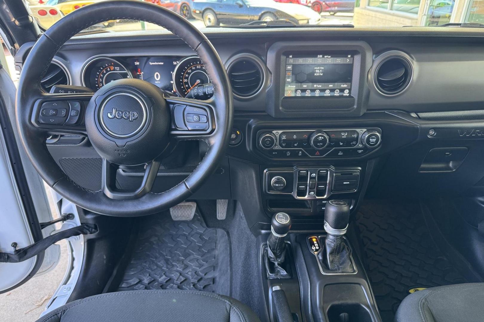 2021 White /Black Jeep Wrangler Unlimited Sport Sport (1C4HJXDGXMW) with an V6 3.6 Liter engine, Automatic 8 Speed transmission, located at 2304 W. Main St., Boise, ID, 83702, (208) 342-7777, 43.622105, -116.218658 - Ready To Play! - Photo#12