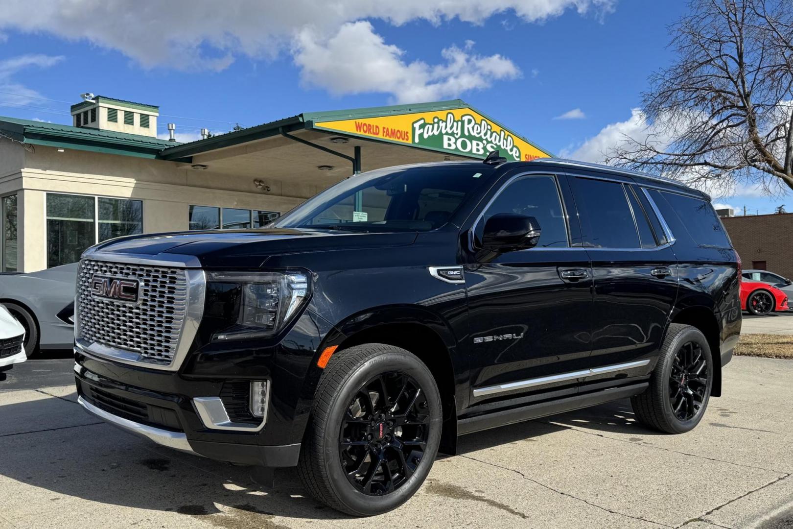 2022 Black /Jet Black GMC Yukon Denali (1GKS2DKLXNR) with an V8 6.2 Liter engine, Automatic 10 Speed transmission, located at 2304 W. Main St., Boise, ID, 83702, (208) 342-7777, 43.622105, -116.218658 - Luxury Ride! - Photo#0