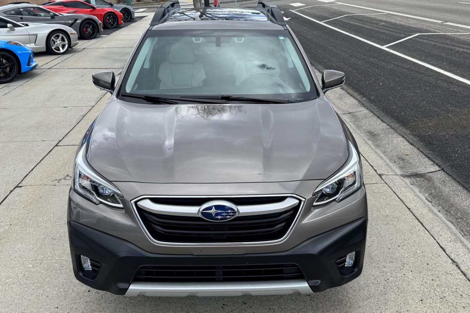 2021 Brilliant Bronze Metallic /Ivory/Black Leather Subaru Outback Limited (4S4BTANC3M3) with an H4 2.5 Liter engine, Automatic transmission, located at 2304 W. Main St., Boise, ID, 83702, (208) 342-7777, 43.622105, -116.218658 - Proven Subaru Quality! - Photo#3