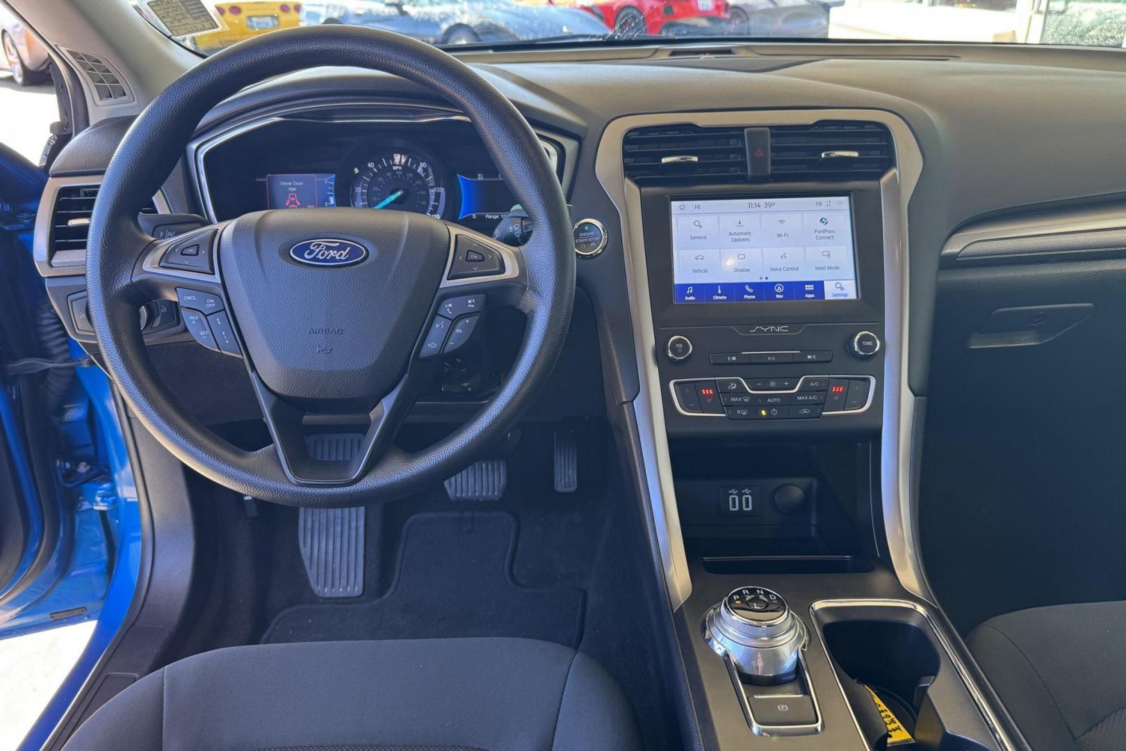 2020 Velocity Blue /Black Ford Fusion Hybrid SE (3FA6P0LU7LR) with an 4 Cyl 2.0 Liter Hybrid engine, Automatic transmission, located at 2304 W. Main St., Boise, ID, 83702, (208) 342-7777, 43.622105, -116.218658 - Low Mileage And Great Fuel Economy! - Photo#13