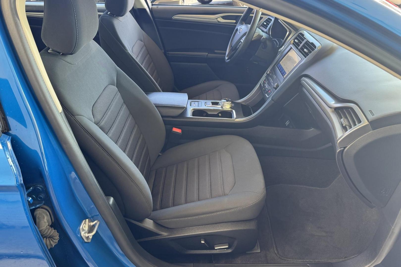 2020 Velocity Blue /Black Ford Fusion Hybrid SE (3FA6P0LU7LR) with an 4 Cyl 2.0 Liter Hybrid engine, Automatic transmission, located at 2304 W. Main St., Boise, ID, 83702, (208) 342-7777, 43.622105, -116.218658 - Low Mileage And Great Fuel Economy! - Photo#17