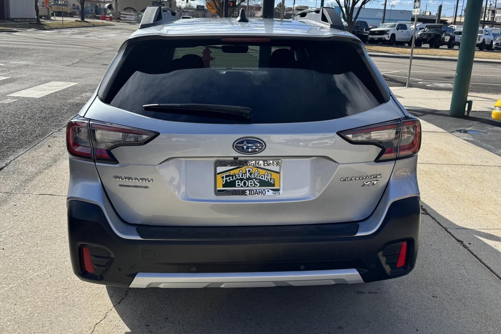 2021 Silver Ice Metallic /Black Subaru Outback Limited XT (4S4BTGND7M3) with an H4 2.4 Liter Turbo engine, Automatic transmission, located at 2304 W. Main St., Boise, ID, 83702, (208) 342-7777, 43.622105, -116.218658 - Clean Idaho Owned Subaru! - Photo#1