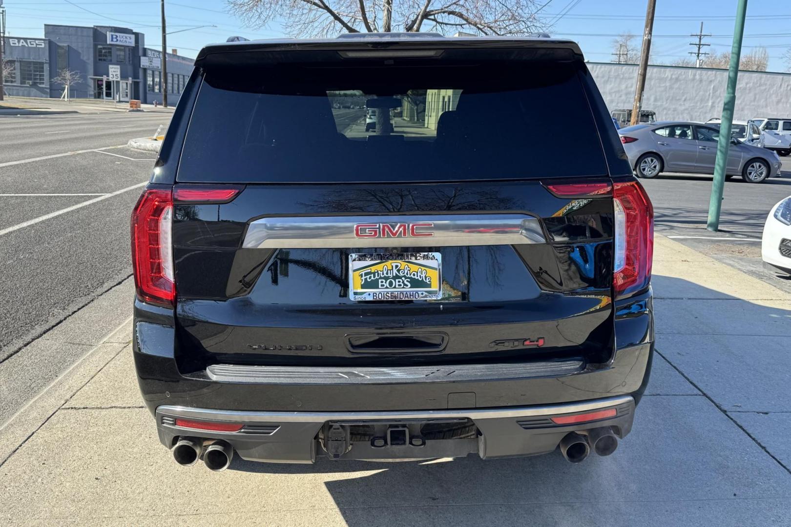 2022 Black /Jet Black/Umber GMC Yukon AT4 (1GKS2CKL9NR) with an V8 6.2 Liter engine, Automatic 10 Speed transmission, located at 2304 W. Main St., Boise, ID, 83702, (208) 342-7777, 43.622105, -116.218658 - Nicely Optioned! - Photo#1